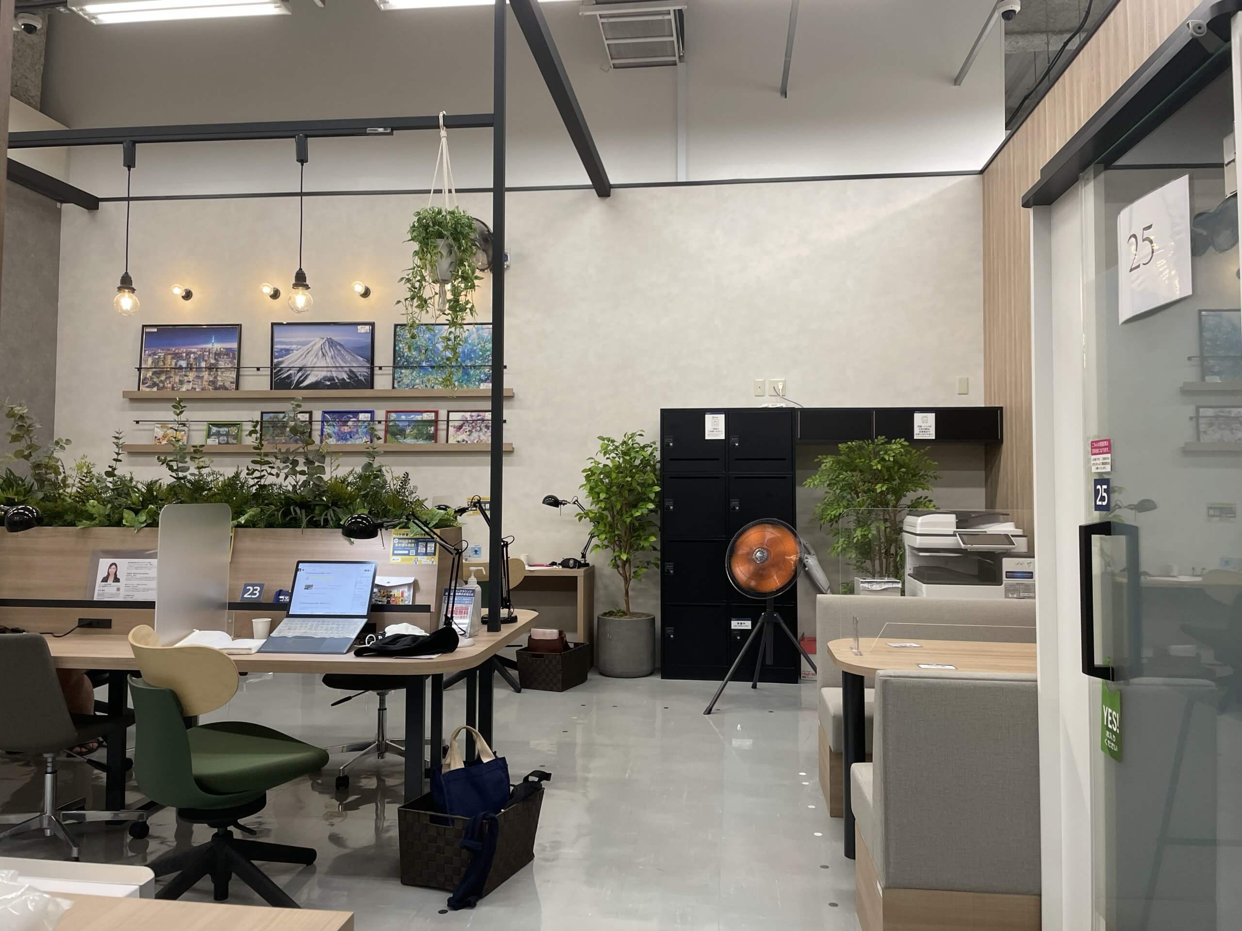 MIRAIYA Bookmark Launge幕張